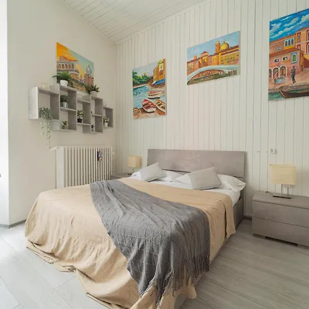 Apartman Art Design - Center Milánó